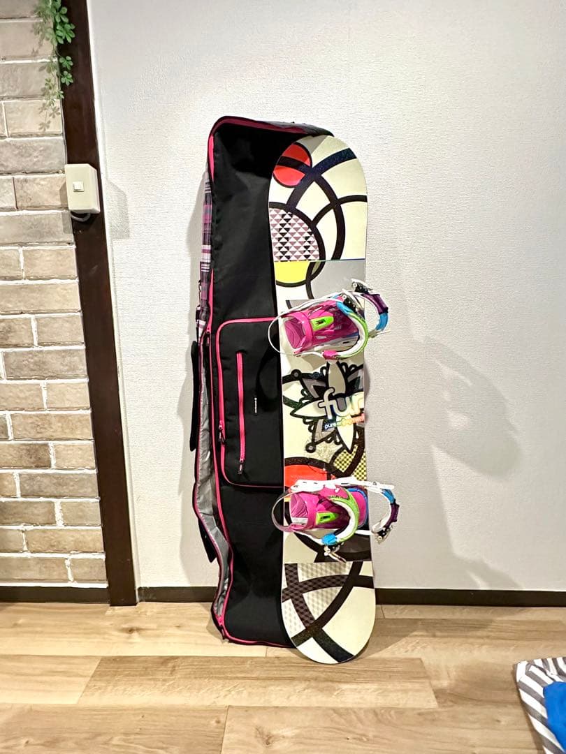 【87400円相当】スノーボードセット／板・ウェア・ゴーグル他小物