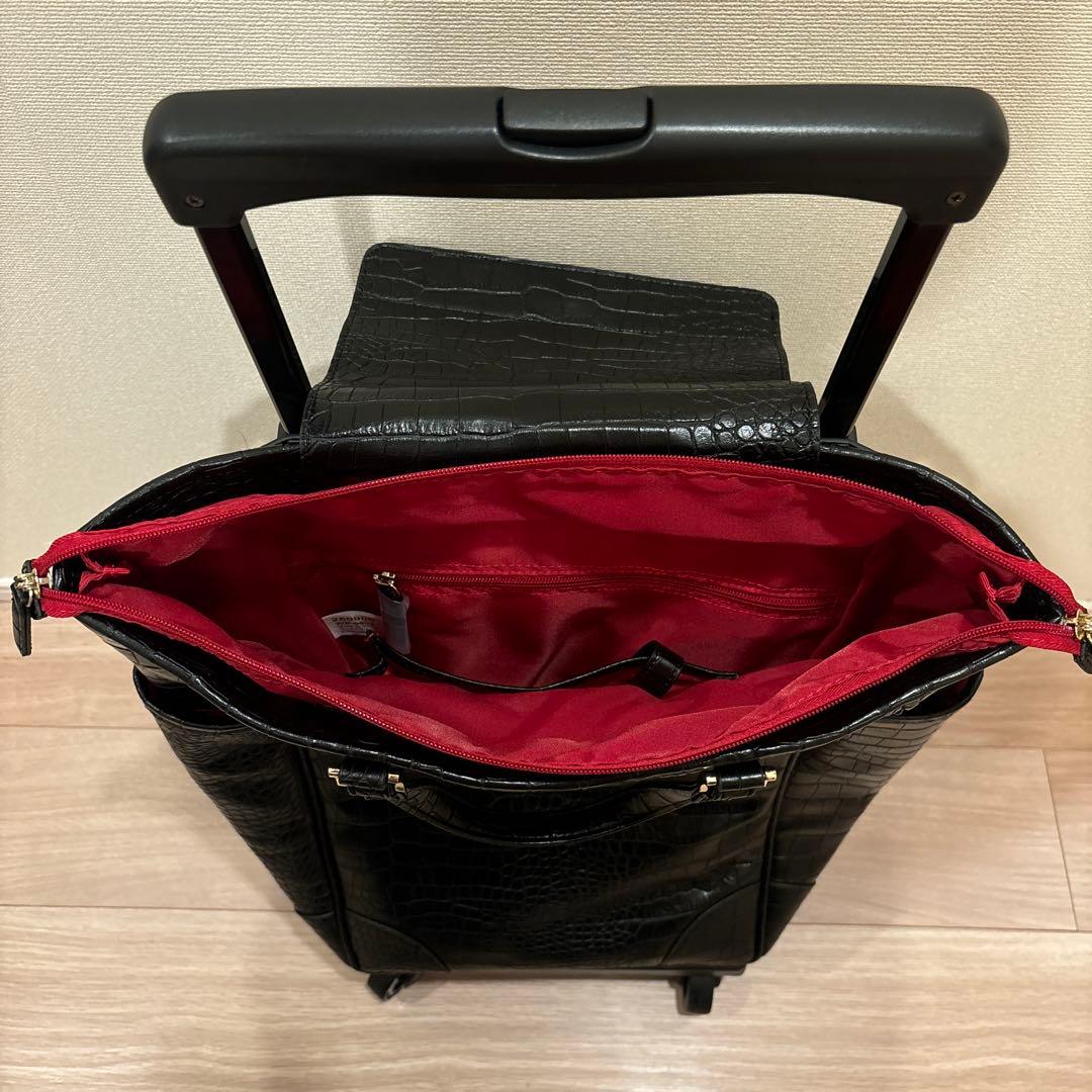 スワニー　黒　クロコダイル調　キャリーバッグ