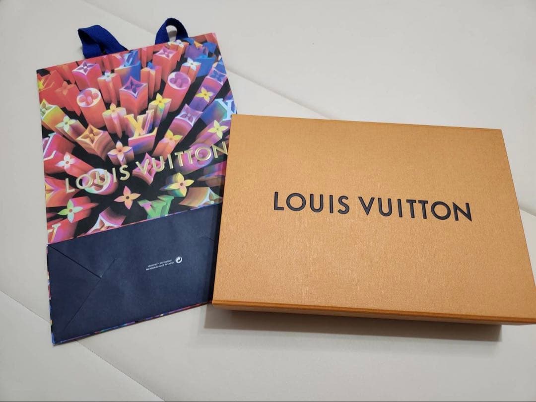 LOUIS VUITTON 　カシミヤマフラー　エシャルプ　新品未使用