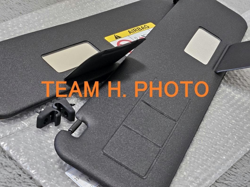 新品　200系 ハイエース ダークプライム2　純正 サンバイザー　ワイド用　黒