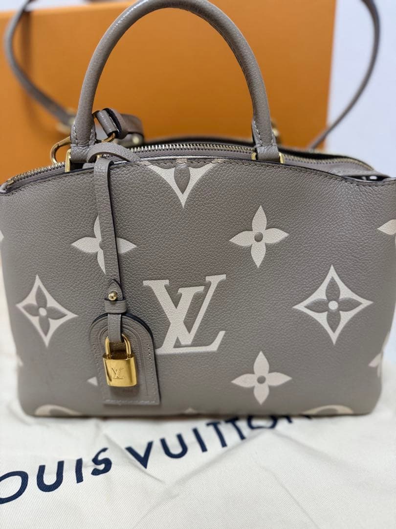 ルイヴィトン　　プティ・パレ