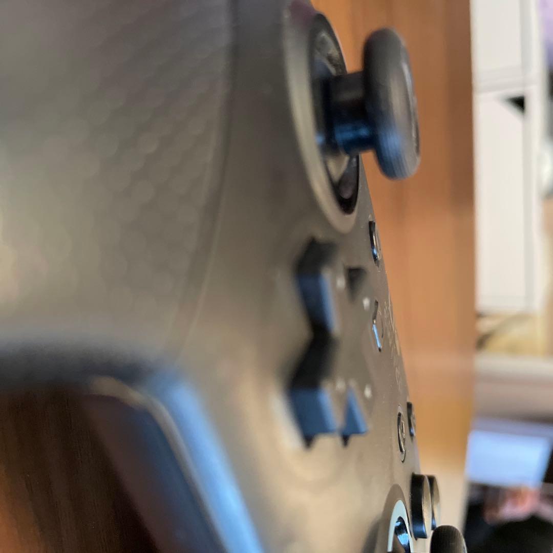 Nintendo Switch 本体＋ ソフト4本 ＋ 純正プロコンセット