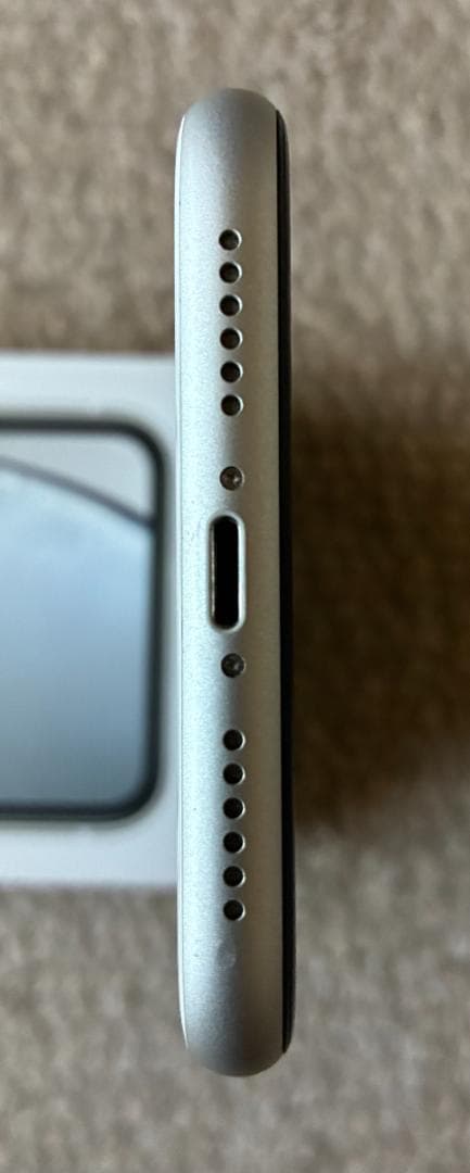 Apple iPhone XR 64GB ホワイト SIMフリー