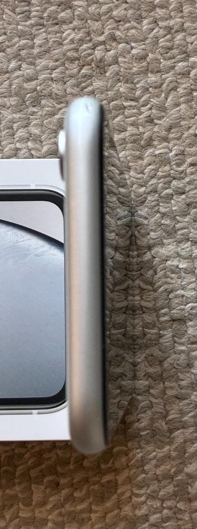 Apple iPhone XR 64GB ホワイト SIMフリー