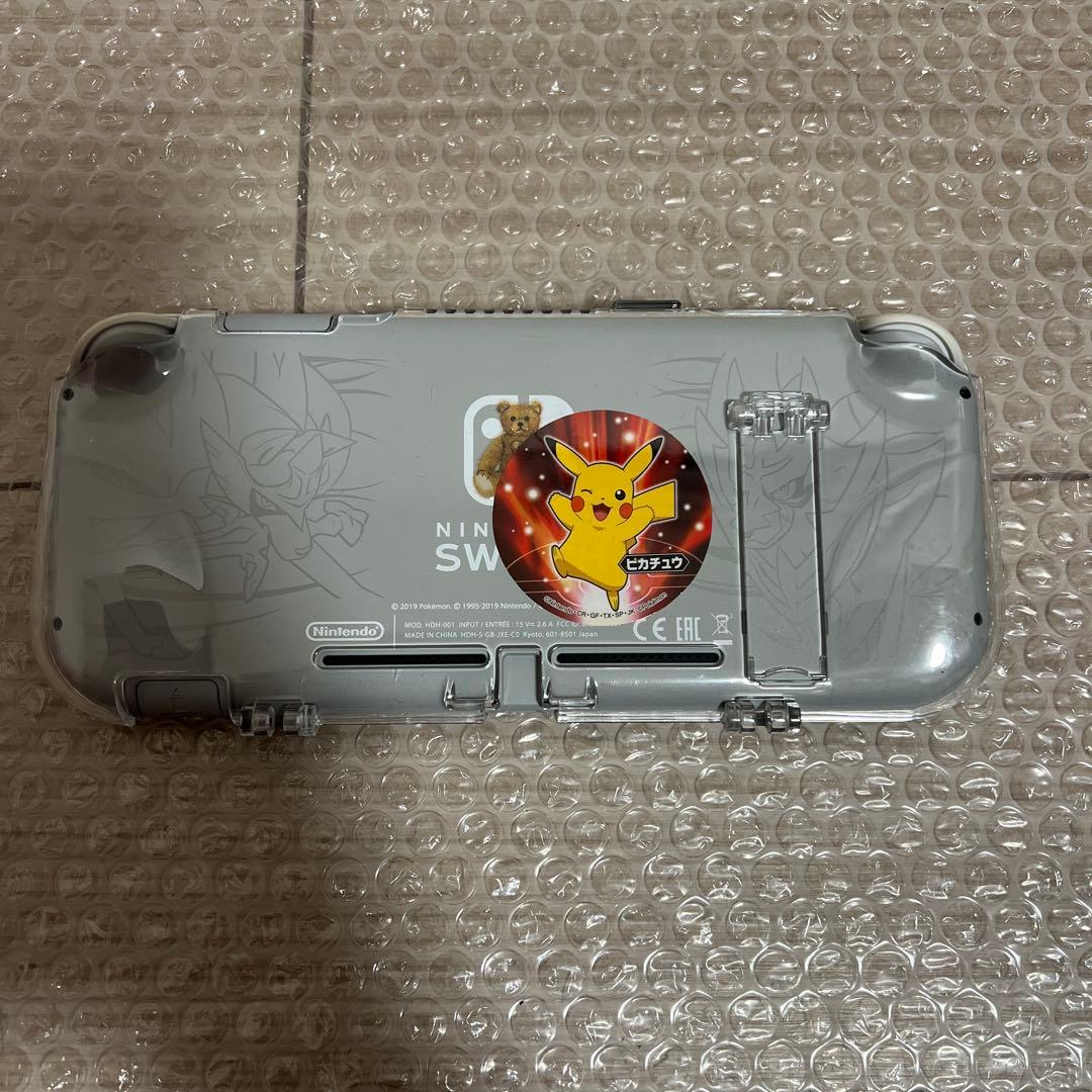Switchライト　ポケモンデザイン