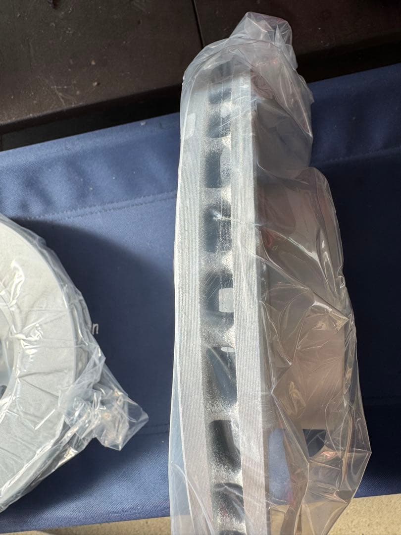 スバル　インプレッサフロントブレーキローター