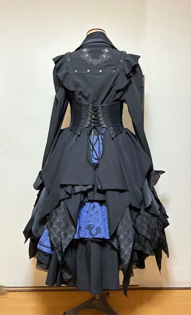 最終お値下げ 新品 ozz on オッズオネスト 薔薇刺繍ロングベスト