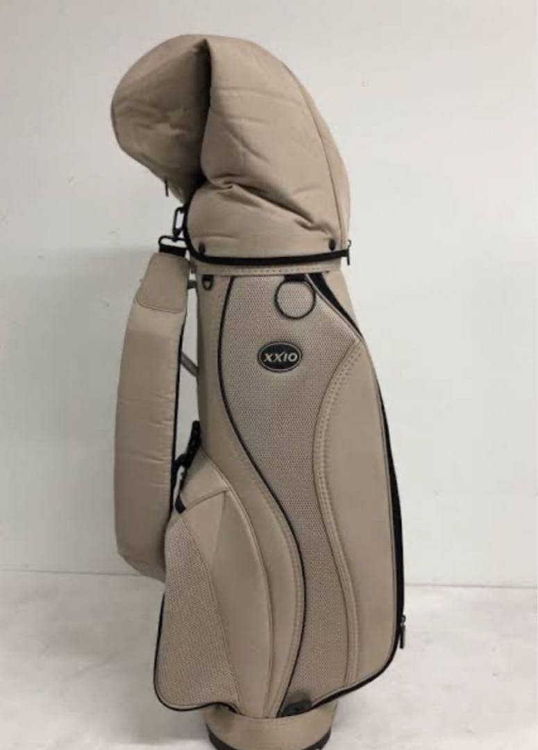 XXIO ベージュ キャディバッグ