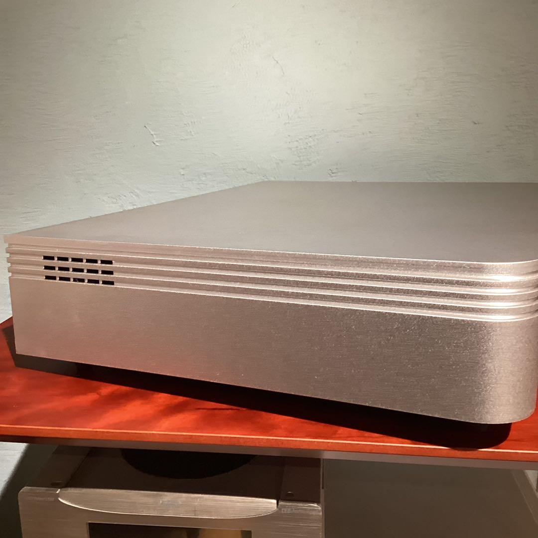 IsoTek V5 AQUARIUS パワー・コンディショナー