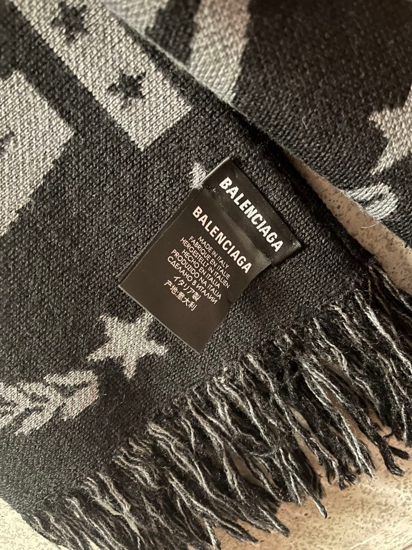 BALENCIAGA マフラー ブラック