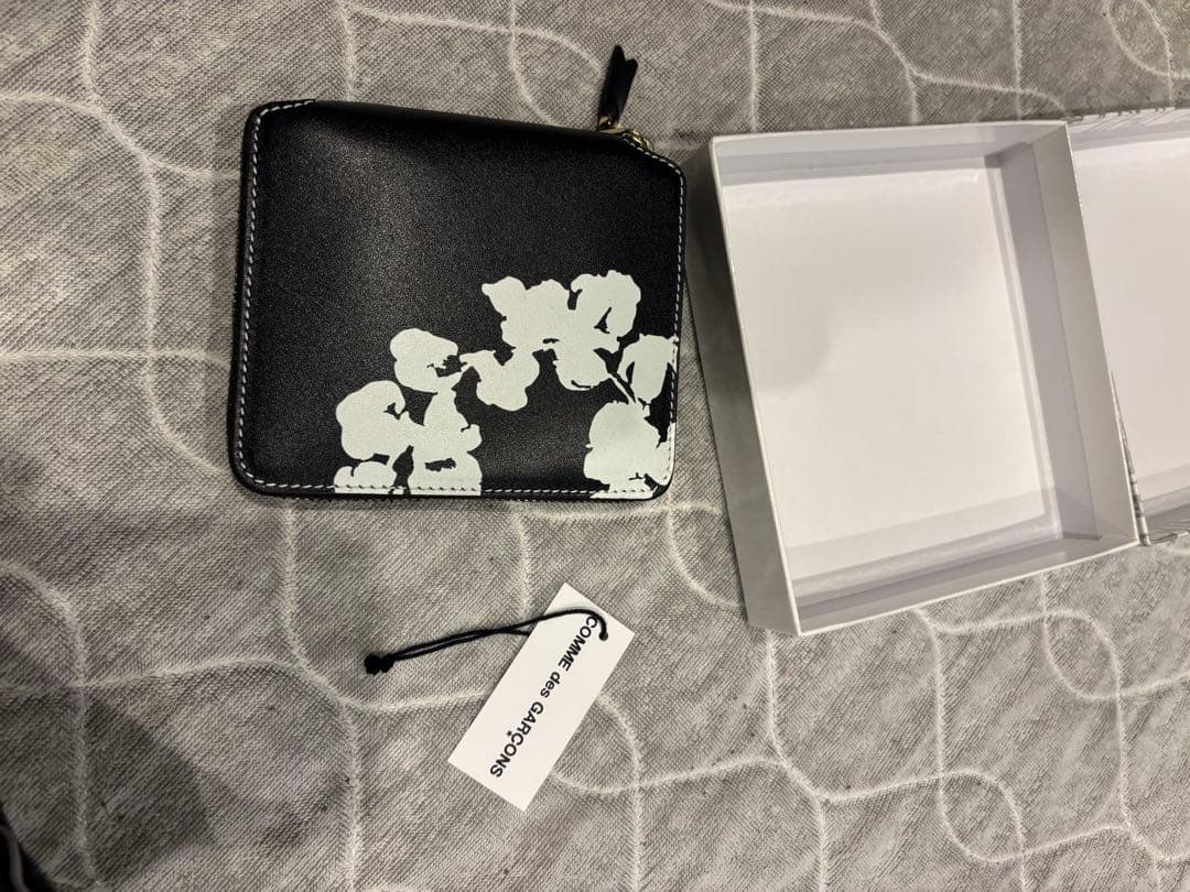 小物 DENIM TEARS X CDG WALLETS Wreath Sa2100