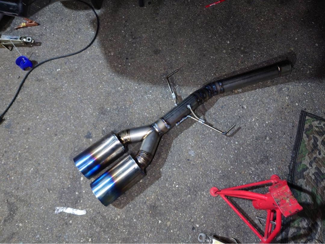 ホンダ　シビックタイプR FL5 マフラー　（ワンオフマフラー）　civic