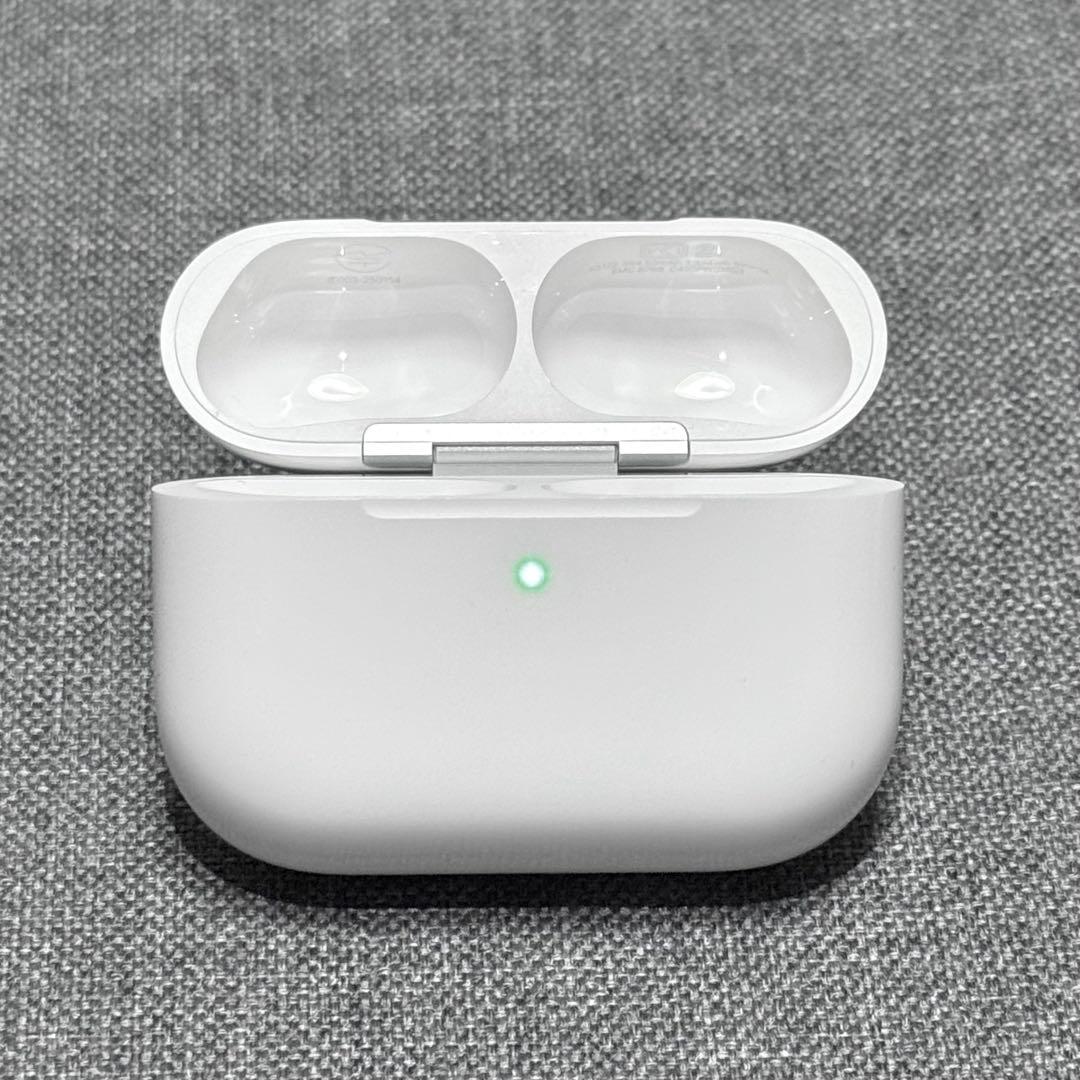 【綺麗】Apple AirPods Pro 第3世代 充電ケース