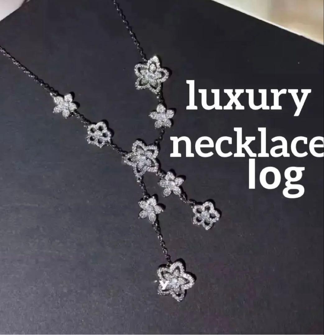 ✨ハイクオリティ✨フラワー　ネックレス　シルバー　モアサナイト