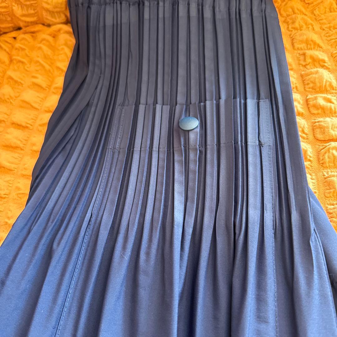 連休セールʕ•̫͡•ʕ•̫͡•ʔ極美品 イッセイミヤケプリーツプリーズパンツ