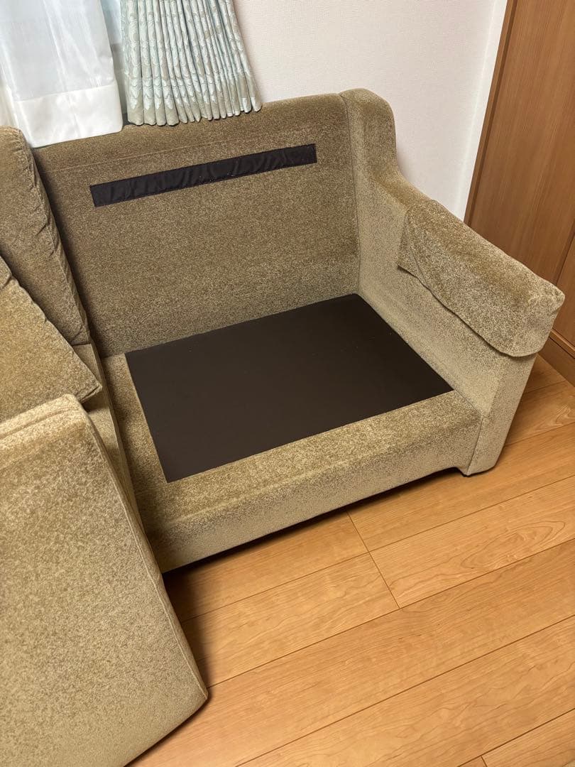 ２〜３人掛け　ファブリックソファー