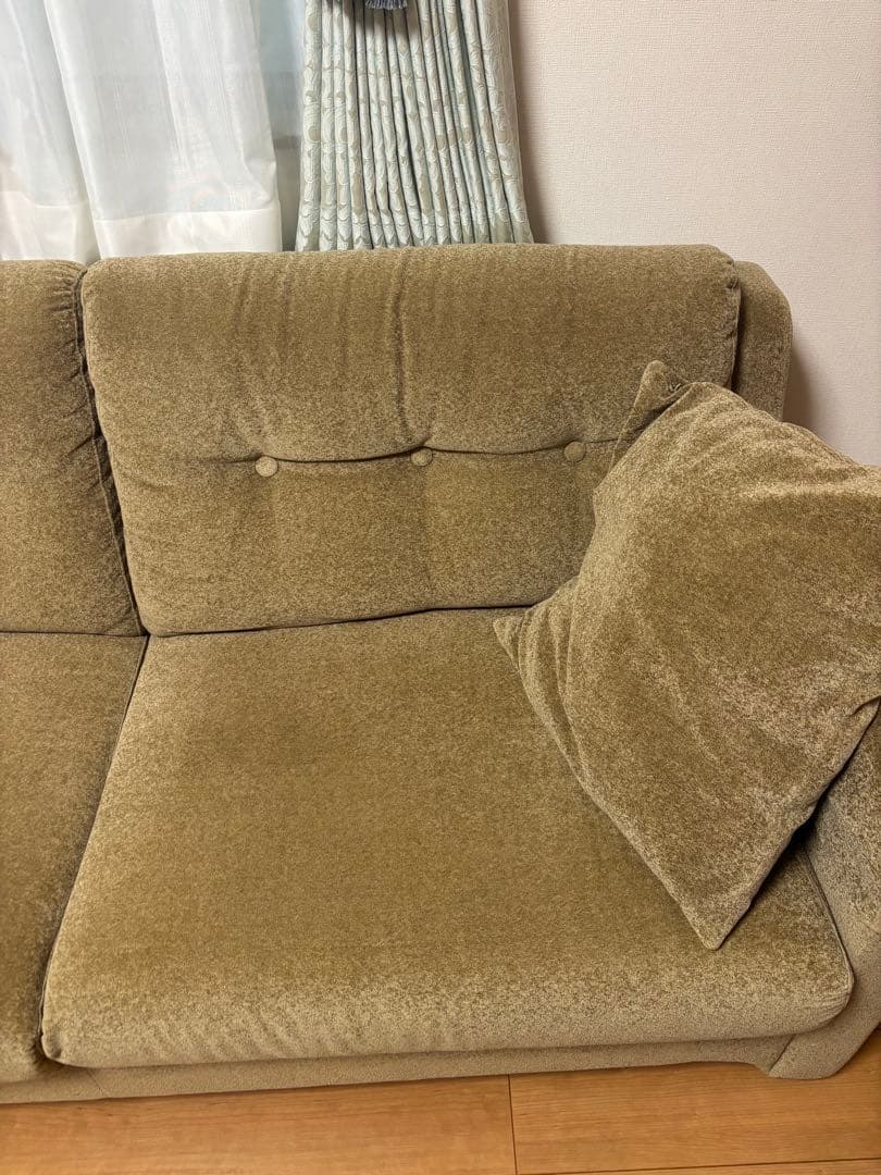 ２〜３人掛け　ファブリックソファー