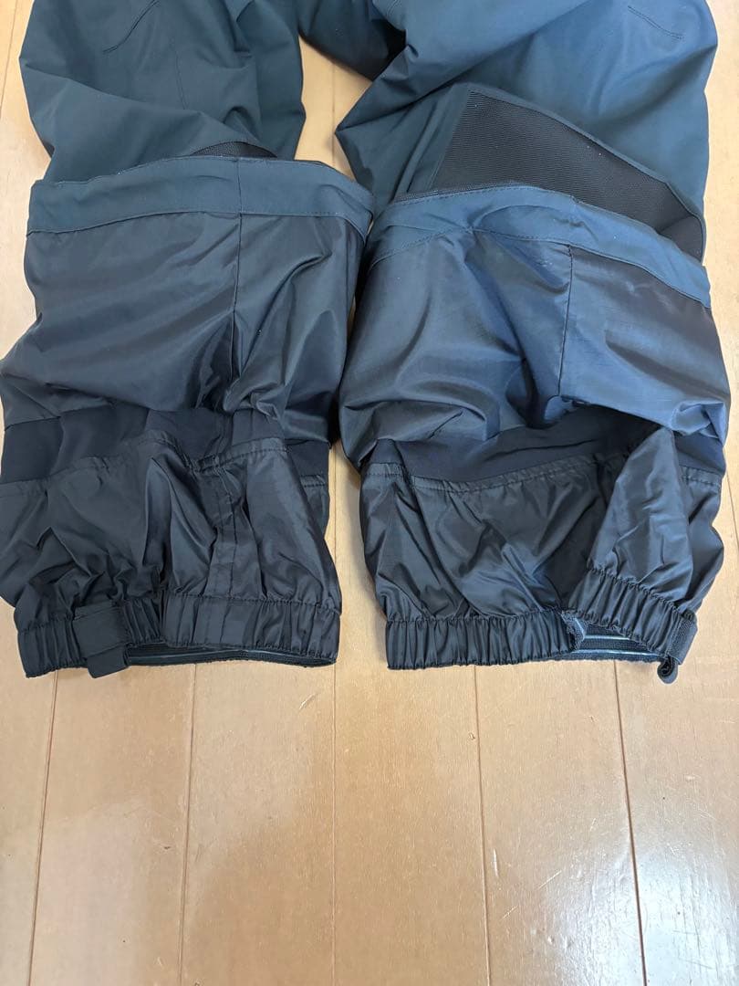 【値下げ】モンベル　パウダーステップパンツ　メンズ　Sサイズ　ブラック