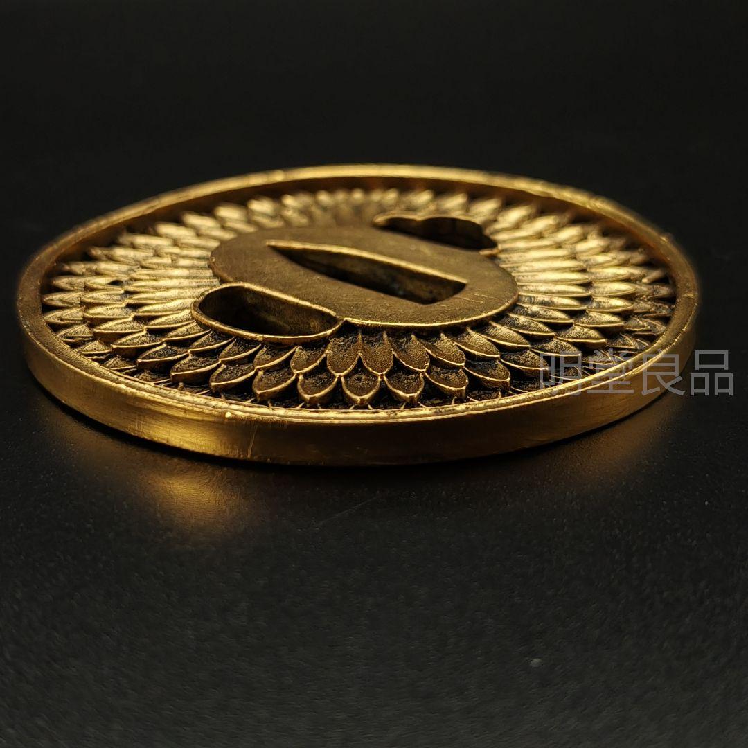 日本刀装具　刀鍔　菊紋の図　銅地　鍔　刀の鍔　刀鐔　105G　5ｍｍ　刀剣美術