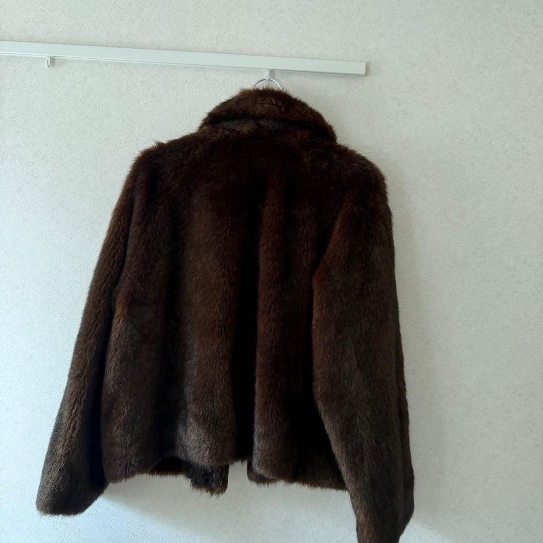 ブラウンファーショートコート