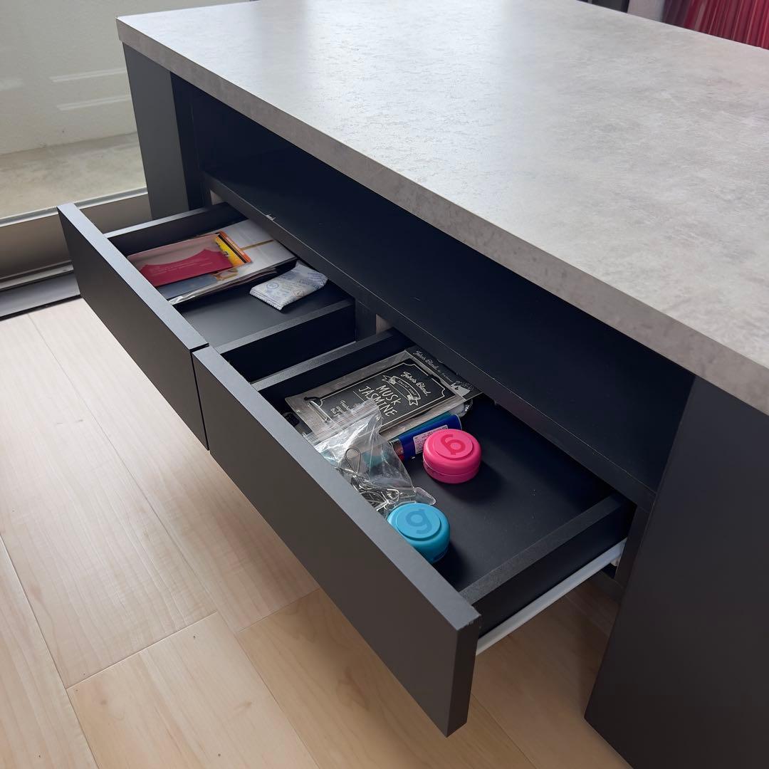 テーブル　キャスター付　大理石調　横収納　引き出し4個　高級感あり