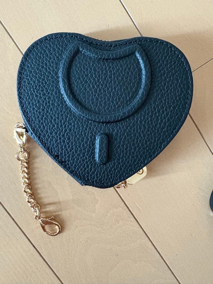 未使用　custype iPhone16ケース