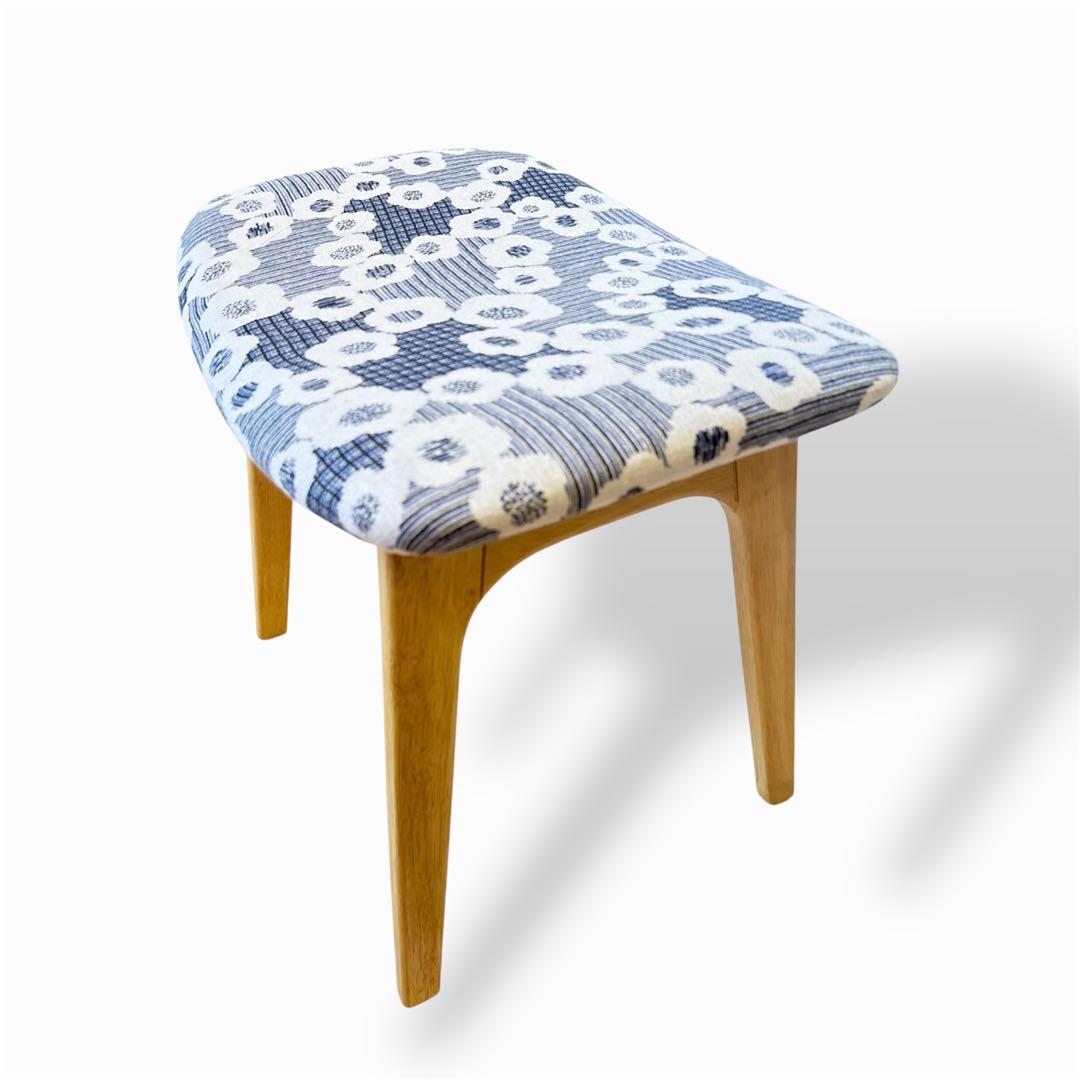 ミナペルホネン使用スツール　イス　椅子　チェア オットマン　インテリア　家具