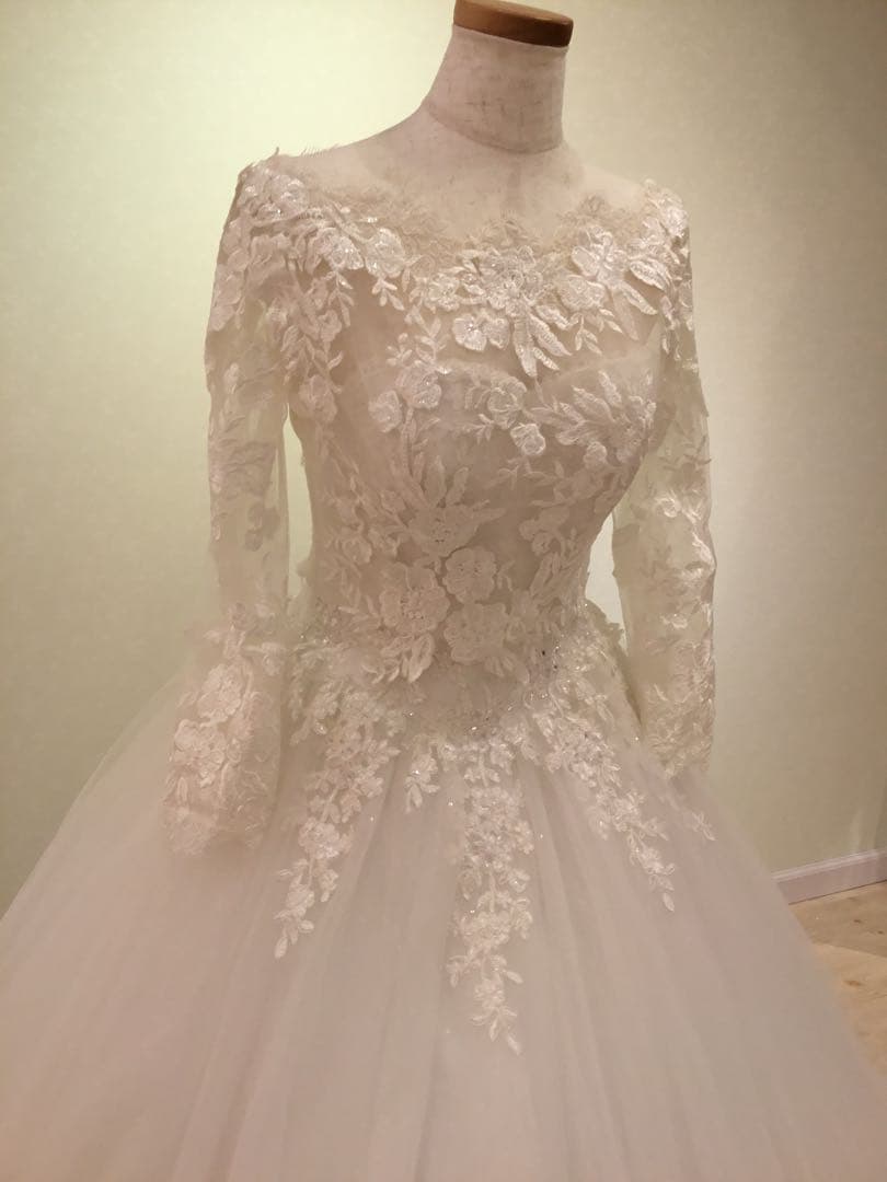 YNS WEDDING ウェディングドレス　ポレロ付き