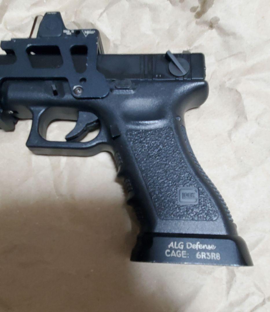 東京マルイ Glock 18C ガスブローバック カスタム マガジン付き