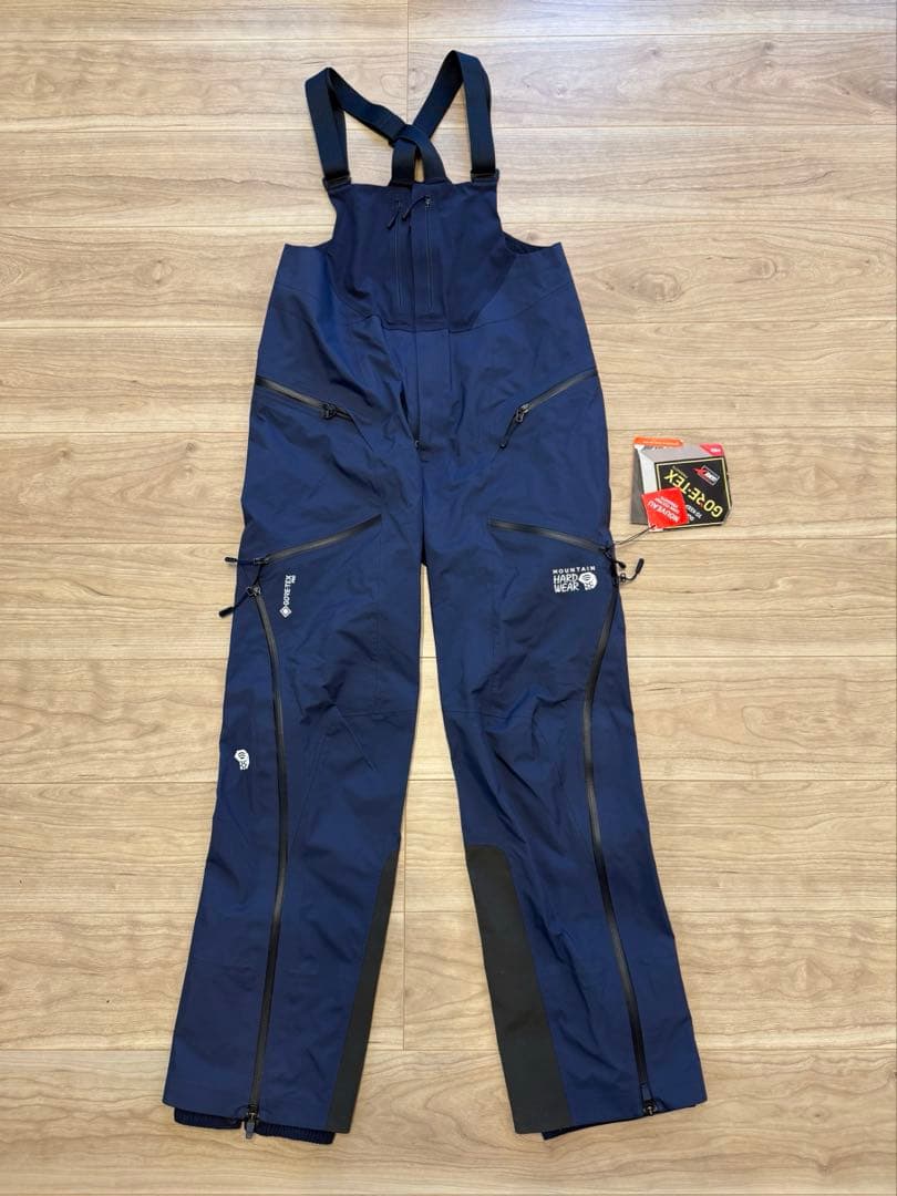マウンテンハードウェア　つなぎ、スキーウェア　スノボ