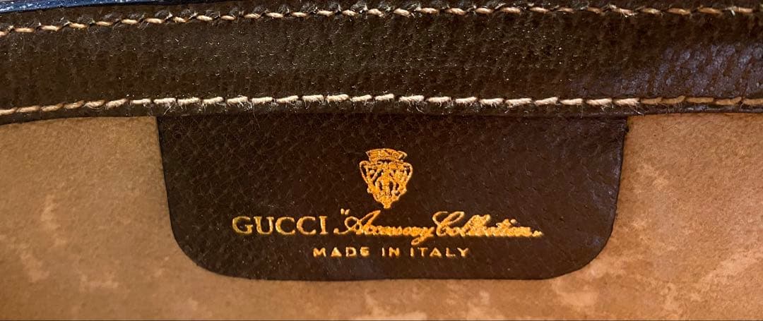 GUCCI GGキャンバスクラッチバッグ 箱付き