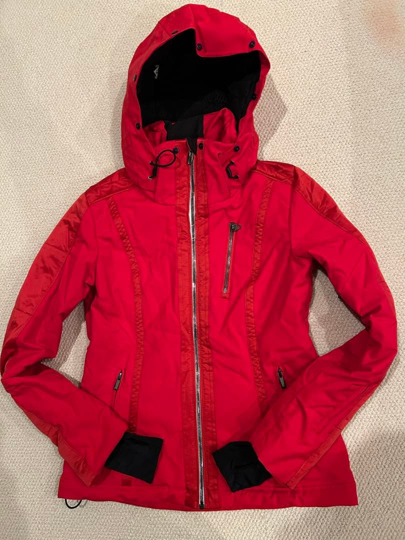 Obermeyerオーバーマイヤーのレディーススキージャケット。USサイズ4