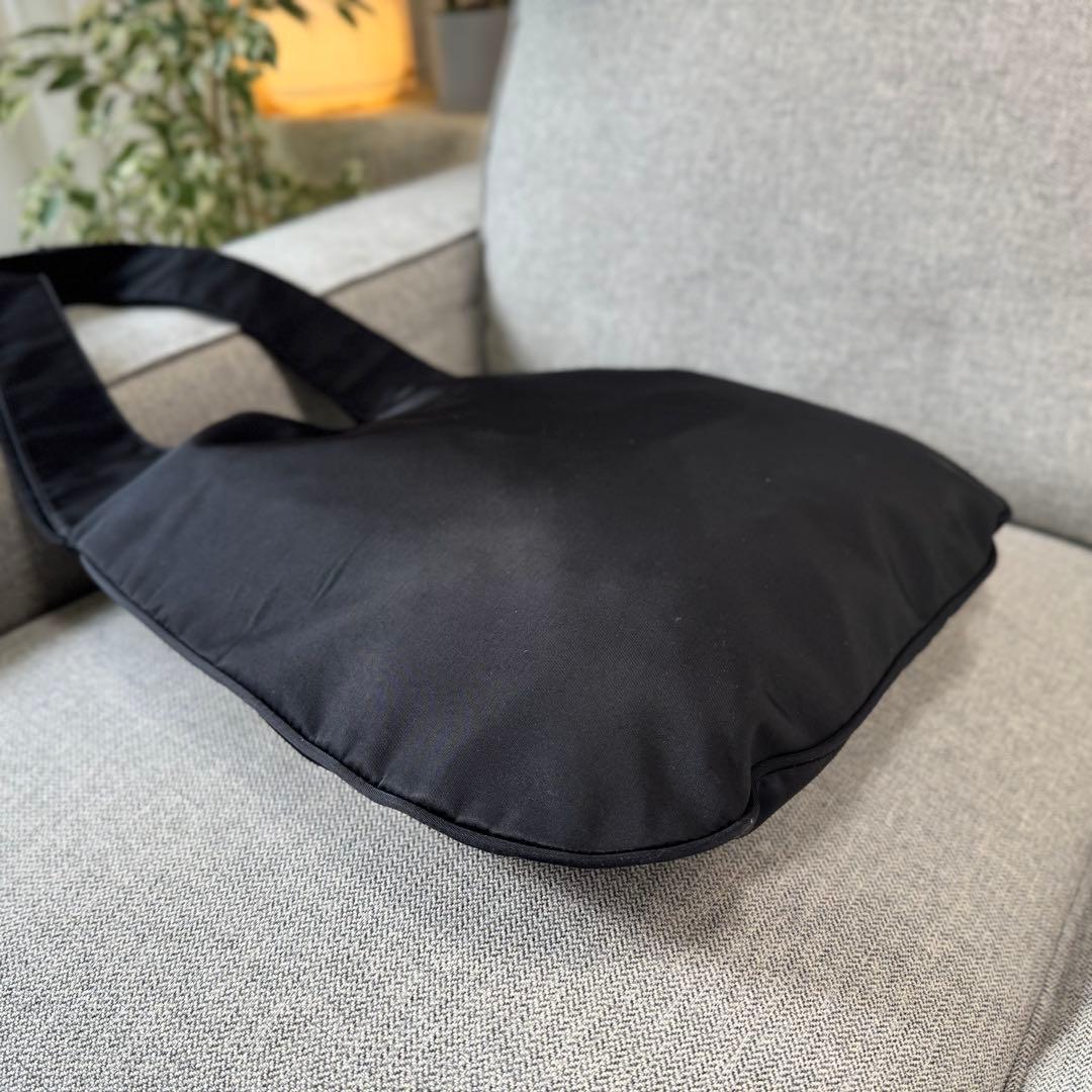 FENDI フェンディ FFロゴ ナイロン ホーボーバッグ