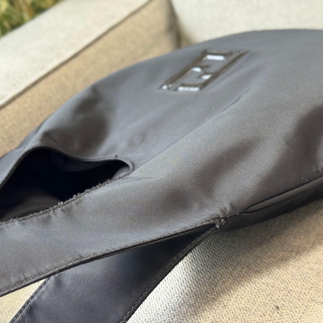 FENDI フェンディ FFロゴ ナイロン ホーボーバッグ