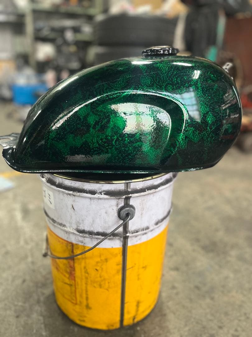 ガソリンタンク 汎用 SR400 250TR W650