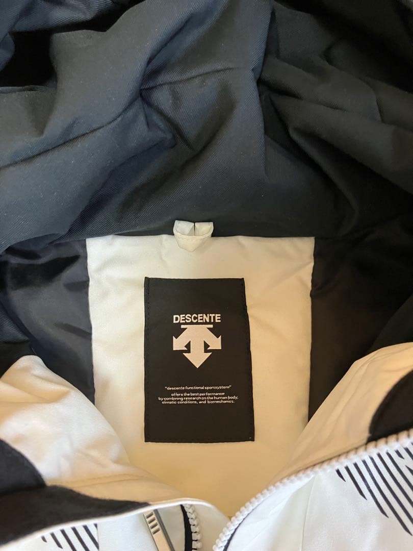 けい　DESCENTE デサント　スキーウェア　上下セット　サイズL