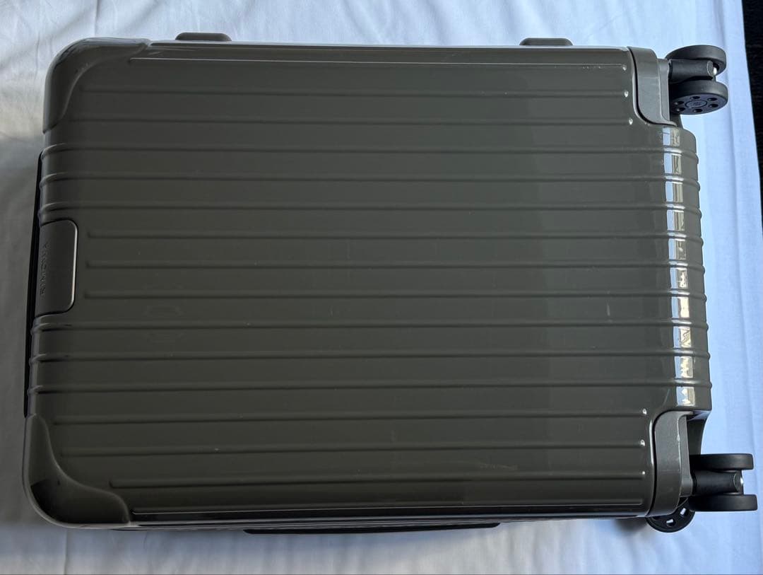 RIMOWA エッセンシャル キャビン　グレー