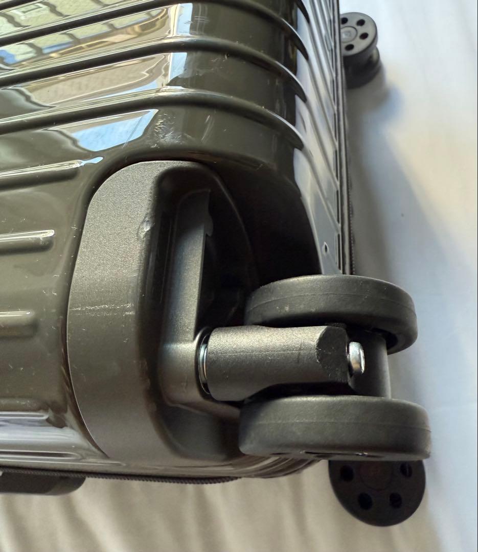 RIMOWA エッセンシャル キャビン　グレー