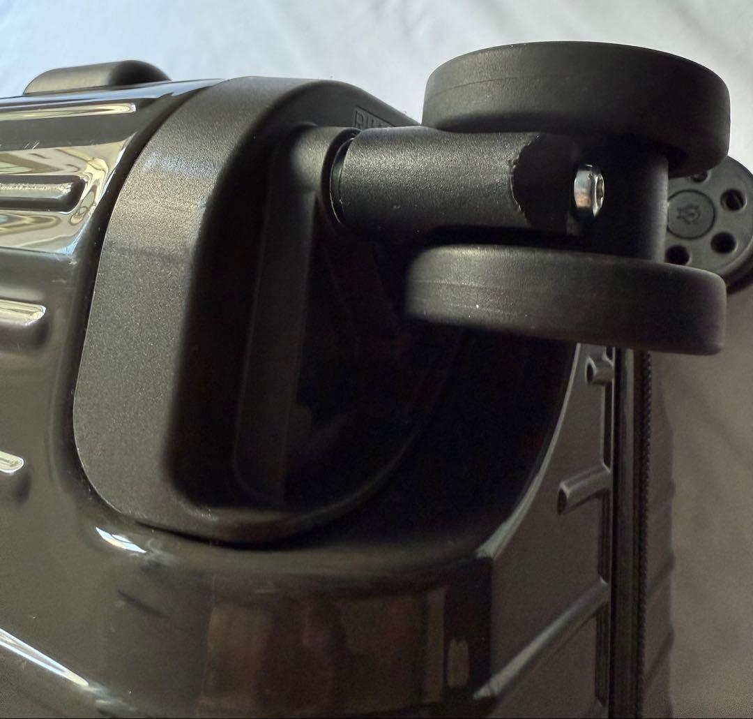 RIMOWA エッセンシャル キャビン　グレー