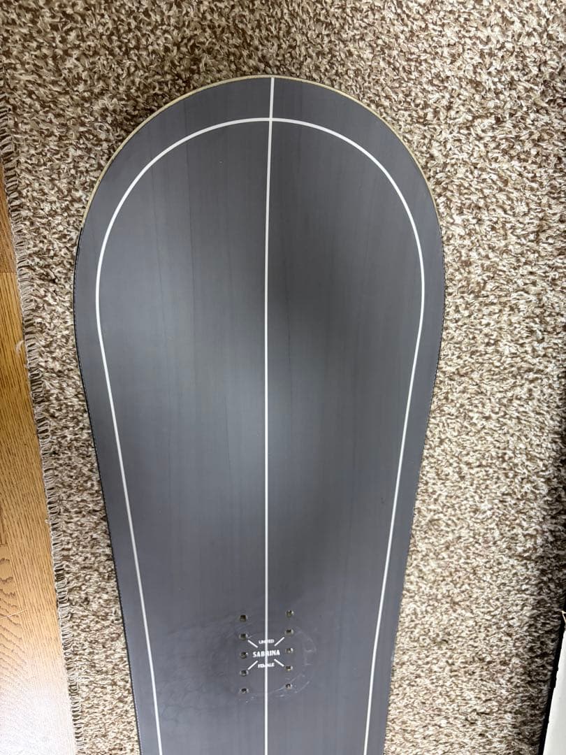 r*a様 SABRINA サブリナ　GTW 141cm スノーボード