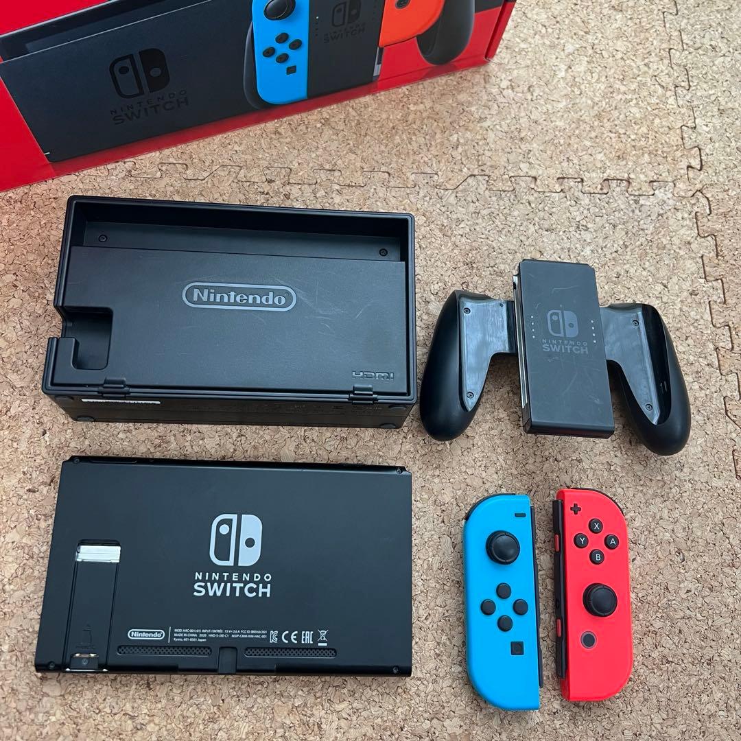 Nintendo Switch 任天堂　本体