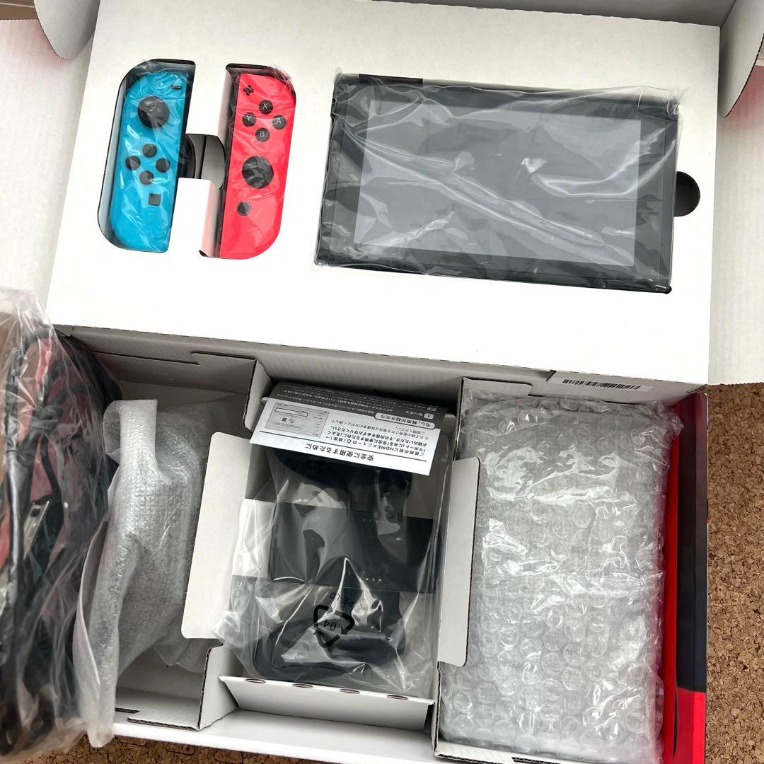 Nintendo Switch 任天堂　本体