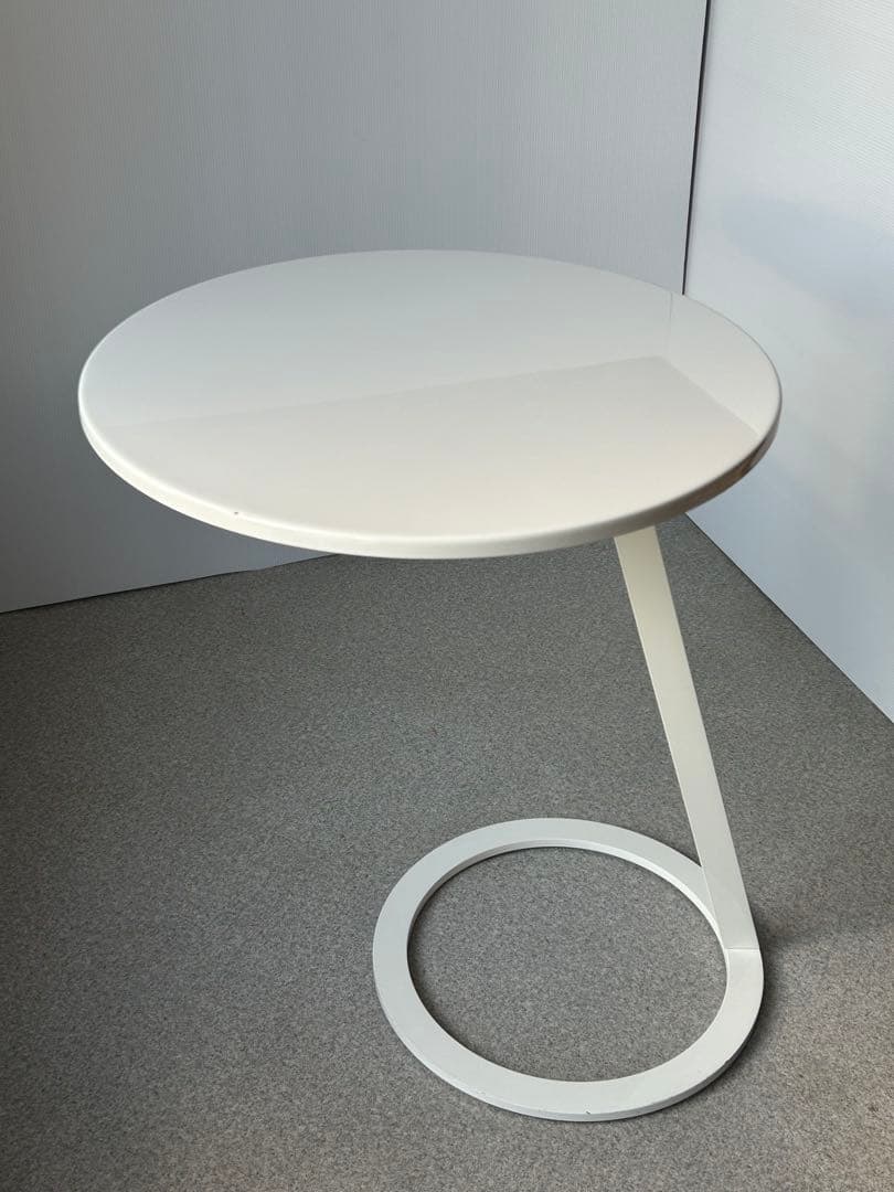 リーンロゼ GOOD MORNING サイドテーブルligne roset 白