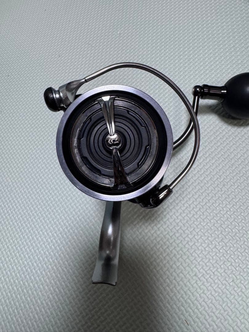 Daiwa カルディアLT5000CXH リール 収納ケース付き