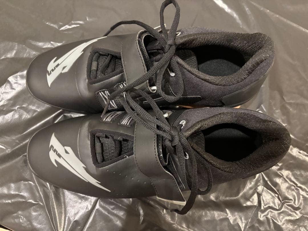 VELAASA（ヴェラーサ） のリフティングシューズ