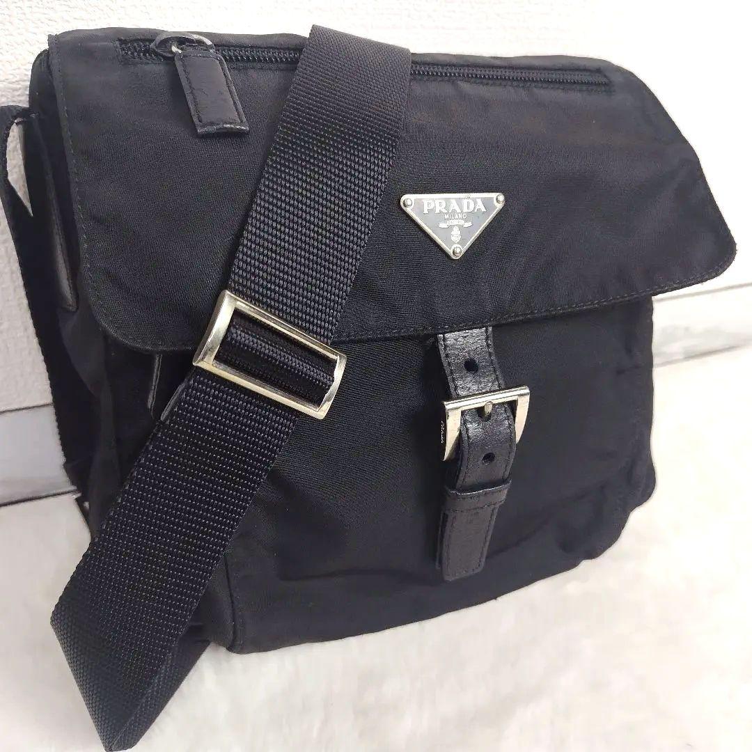 ✨ PRADA ✨ショルダーバッグ ナイロン フラップ ベルト 黒