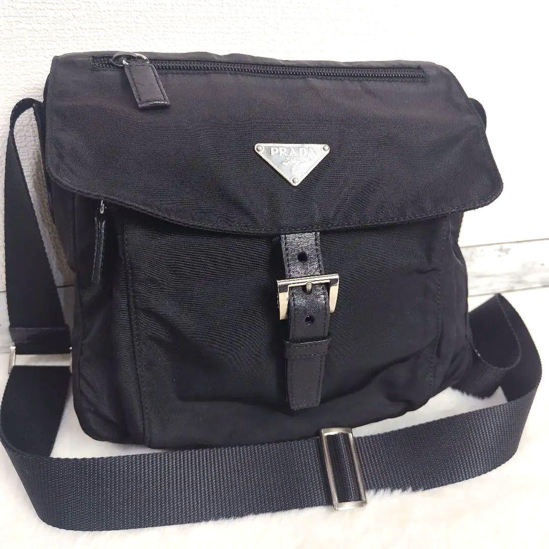 ✨ PRADA ✨ショルダーバッグ ナイロン フラップ ベルト 黒
