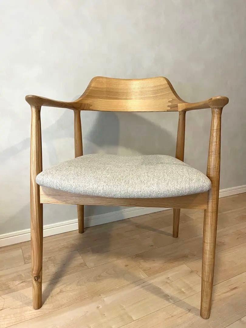 ダイニングチェア 肘付き 木製 無垢材 (ナチュラル／ライトオークル)