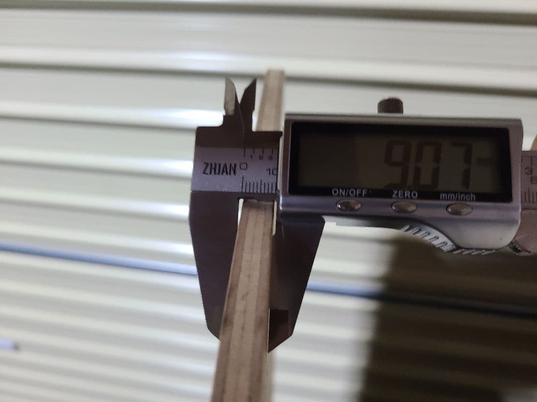 ハイエース窓埋めパネル 車中泊 キャンピングカー 標準 ワイド 共通左右1セット