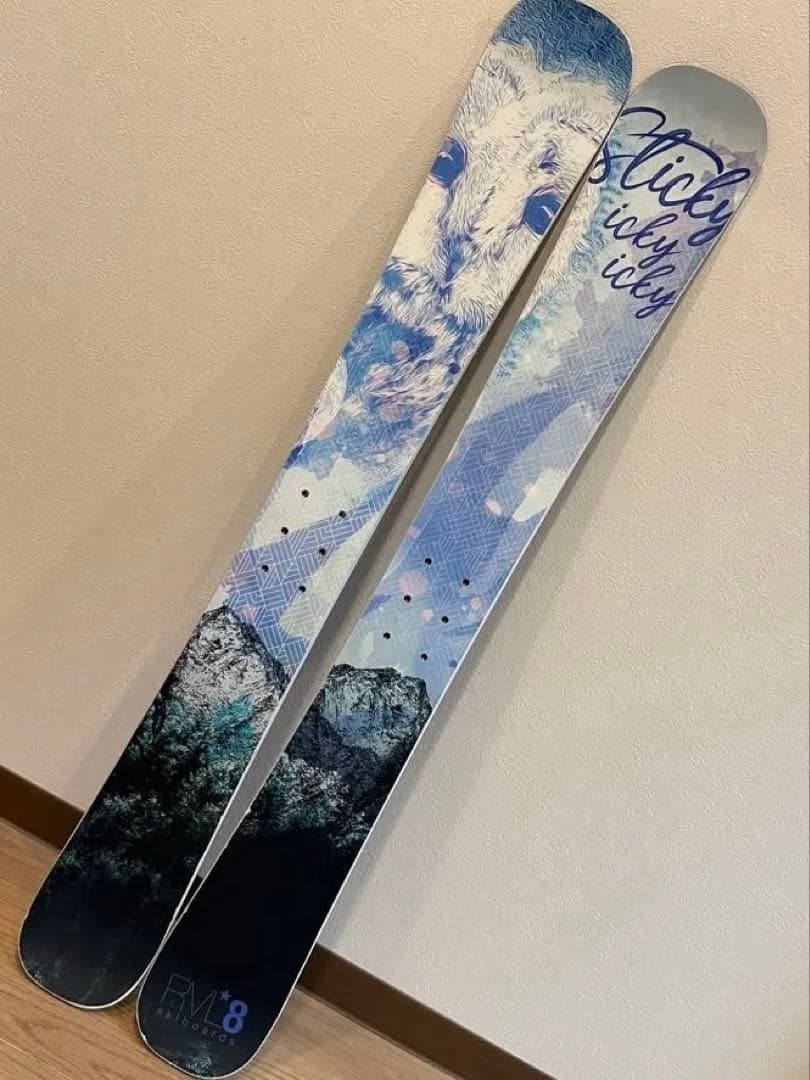 スキーボード　RVL 8 Sticky Icky Icky 24